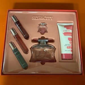 Sex in the city feelings perfume set ( new )